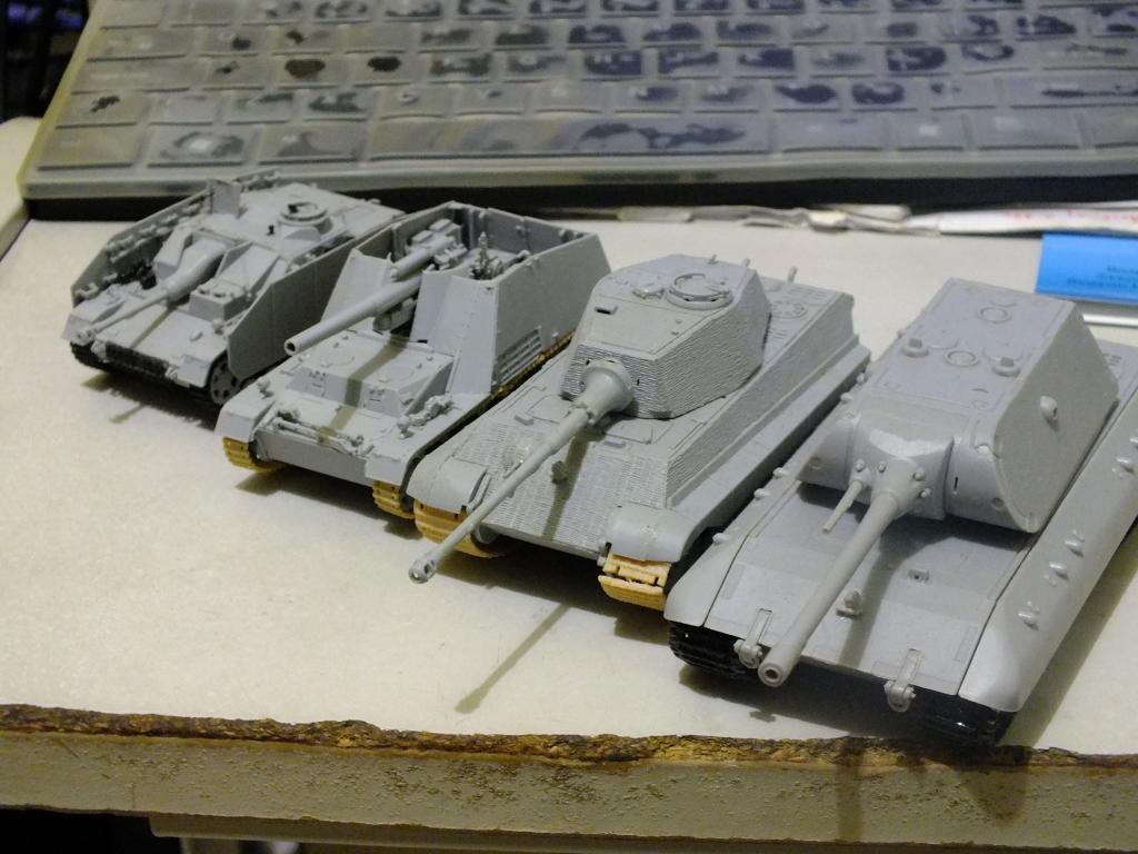 przygotowanie modelu czołgu RC przed malowaniem